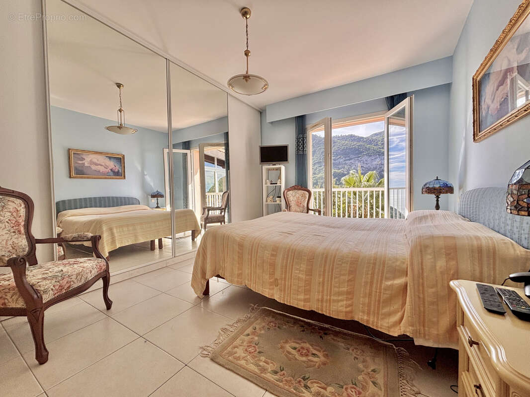 Maison à ROQUEBRUNE-CAP-MARTIN
