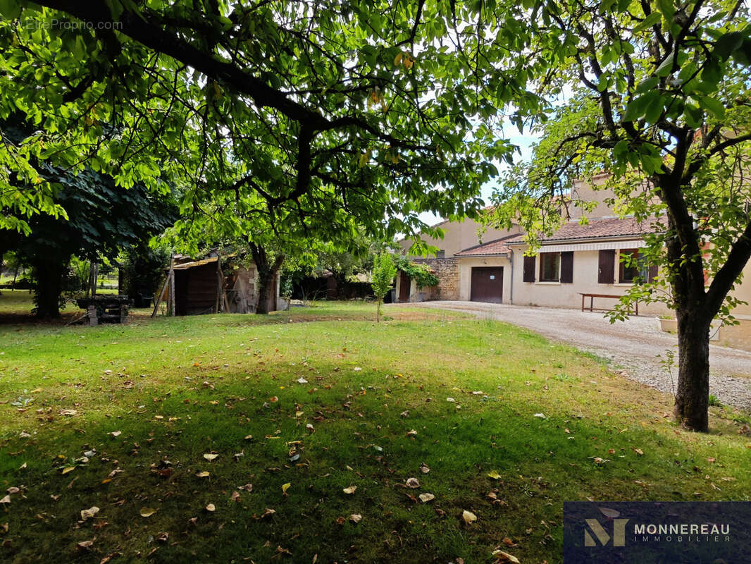 Maison ancienne avec 5 chambres - photo 19