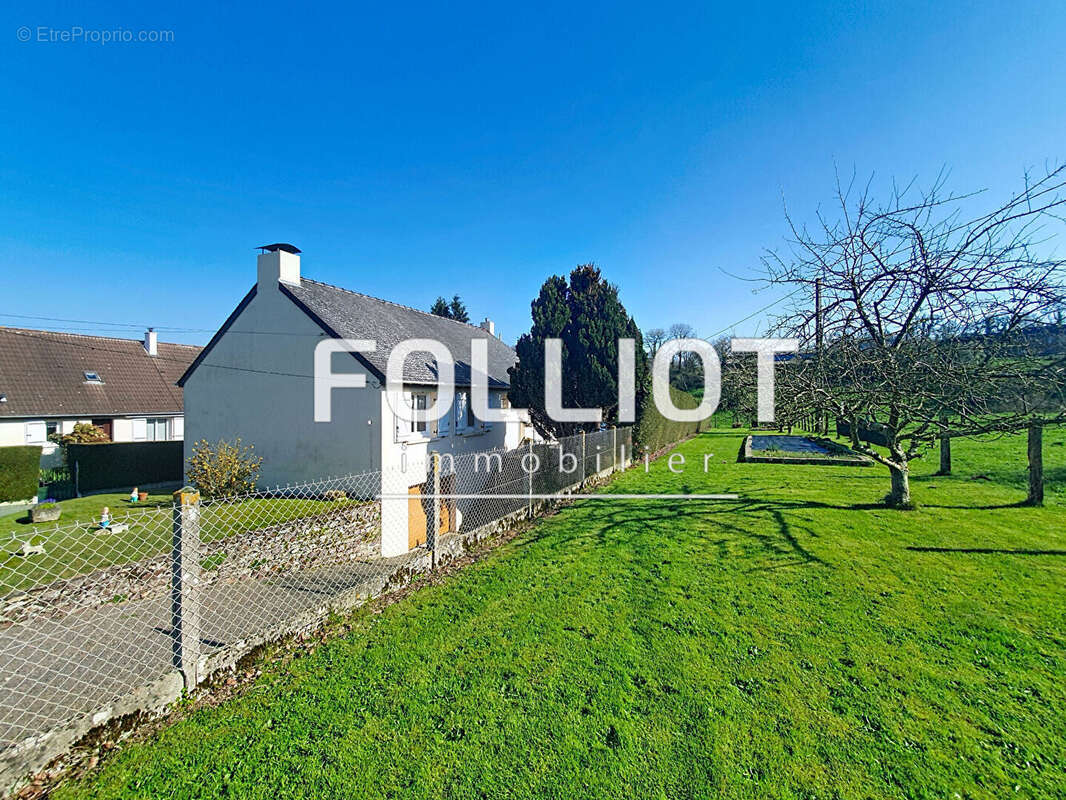 Maison à LA VILLETTE