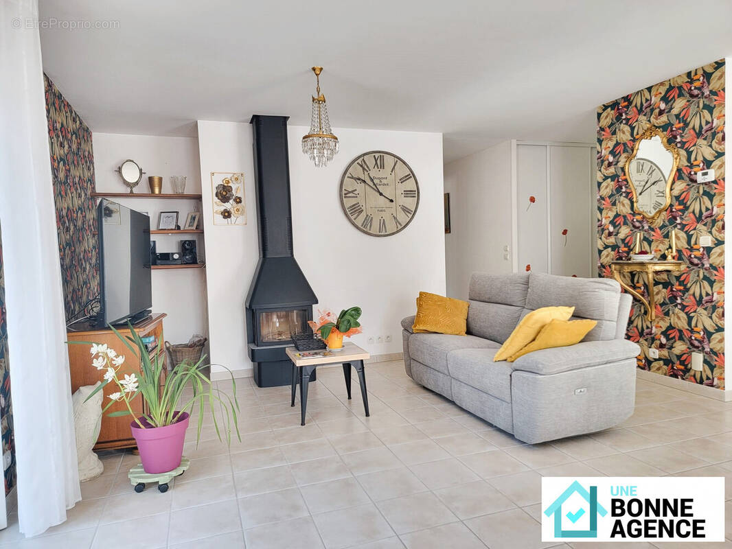 Maison à NAZELLES-NEGRON