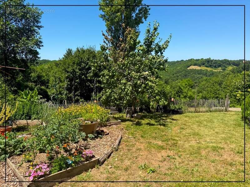 Maison de caractère + piscine + vue panoramique + dépendances – potentiel gîte – Tarn-et-Garonne (82) - photo 18