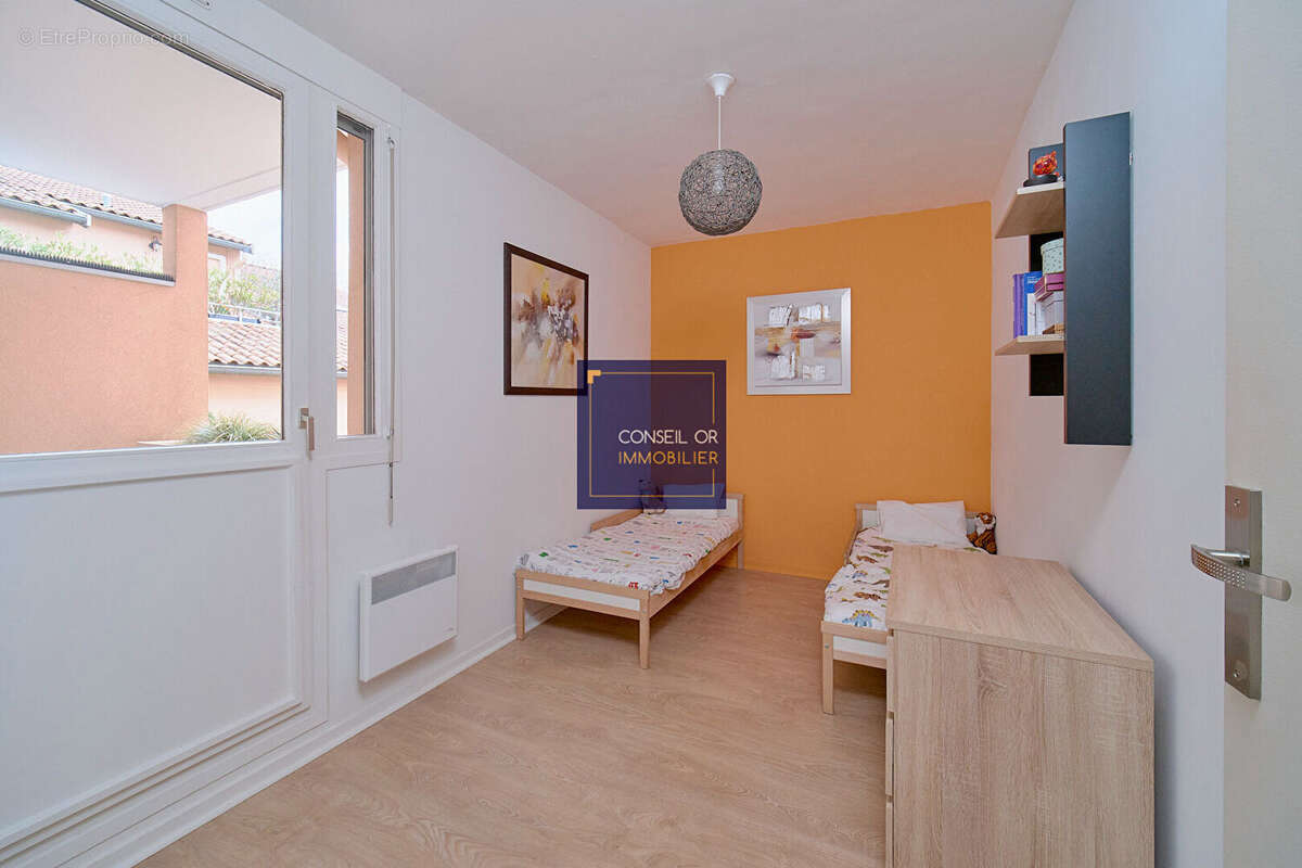 Appartement à SAINT-GENIS-LAVAL