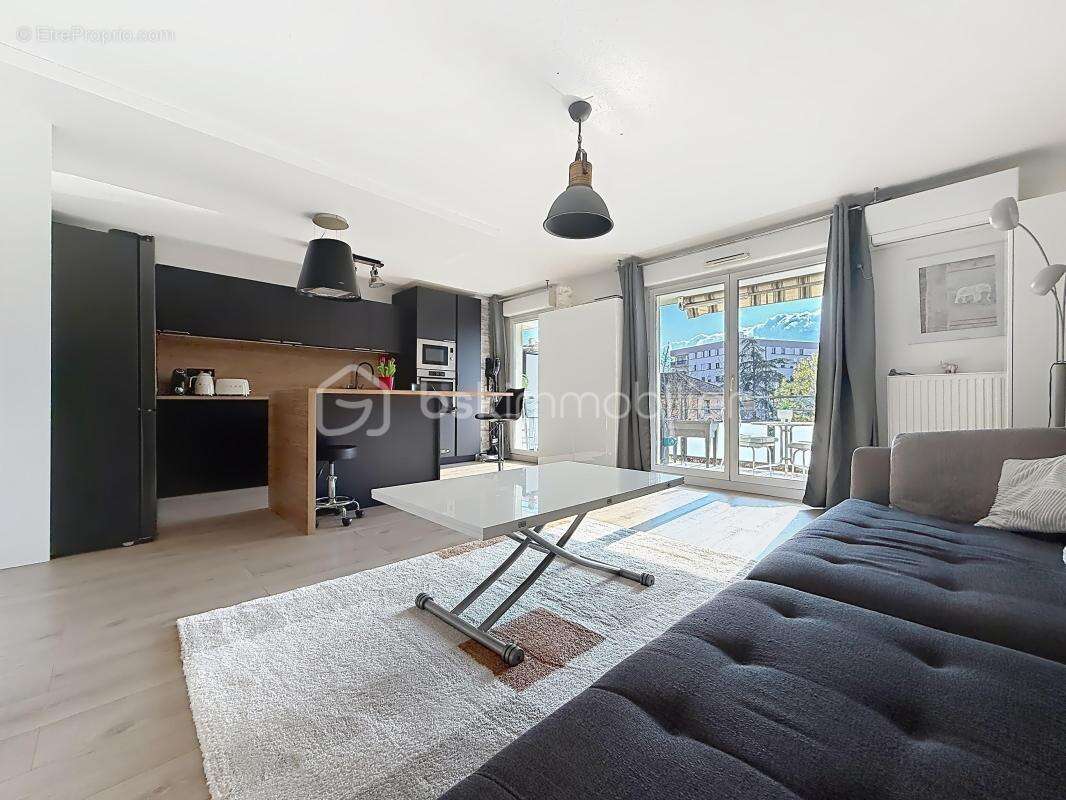 Appartement à ECHIROLLES