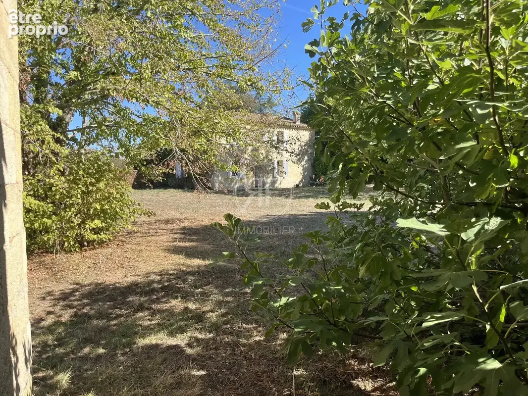 Maison en pierre avec dépendances et terrain de plus de 6 700 m² - photo 31