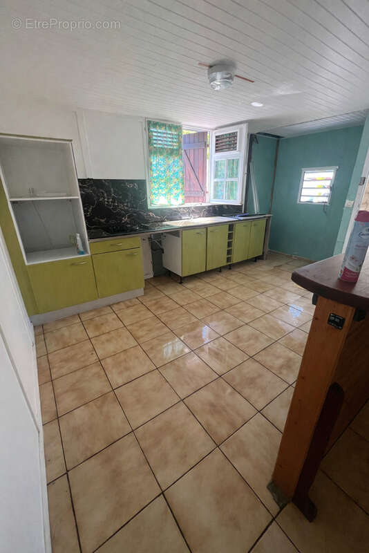 Maison à CAPESTERRE-BELLE-EAU