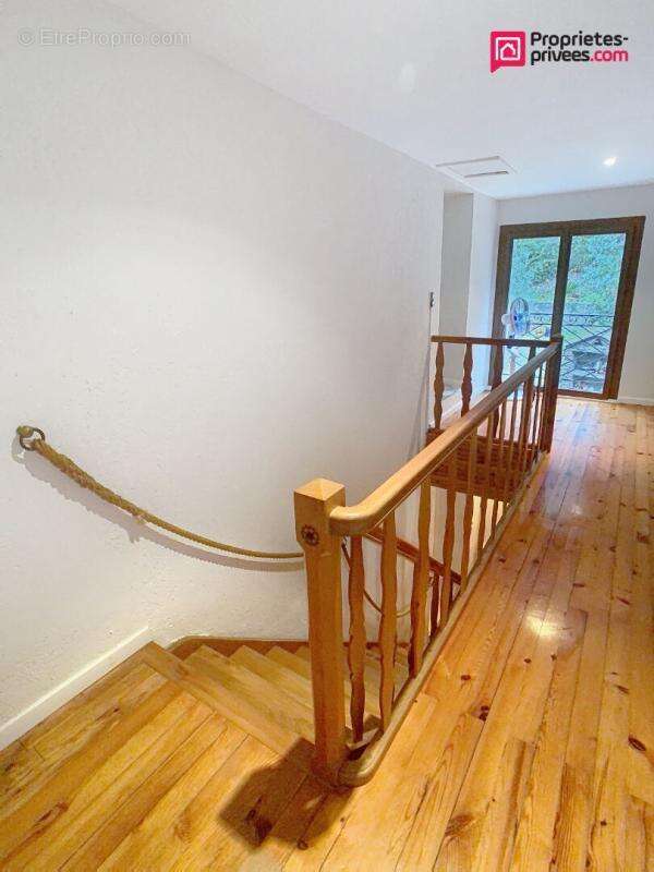 Maison à SAINT-ANDRE-DE-MAJENCOULES