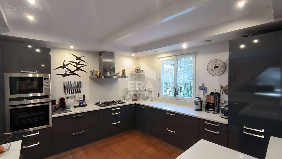 Maison à SAINT-GERMAIN-LES-ARPAJON