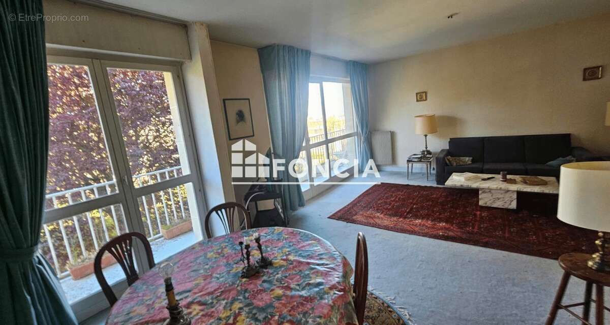 Appartement à CHAMBOURCY