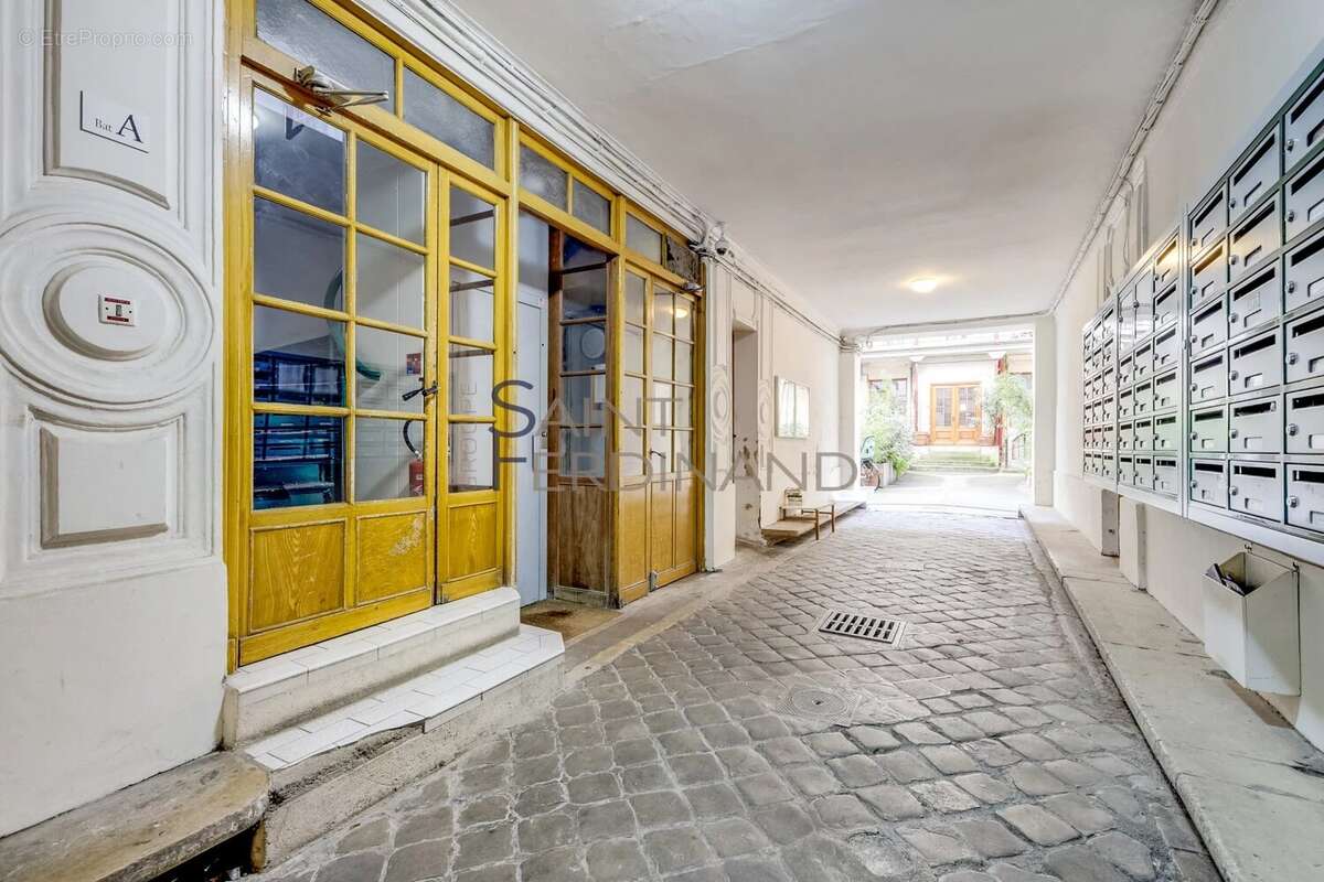 Appartement à PARIS-11E