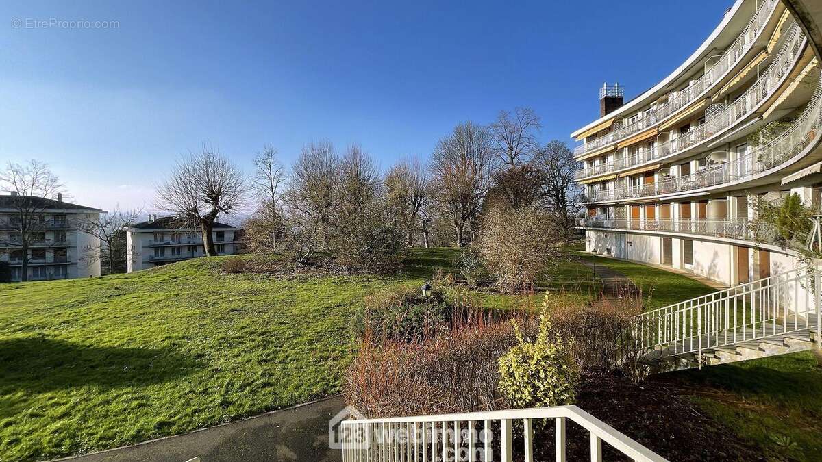 Appartement à CHENNEVIERES-SUR-MARNE