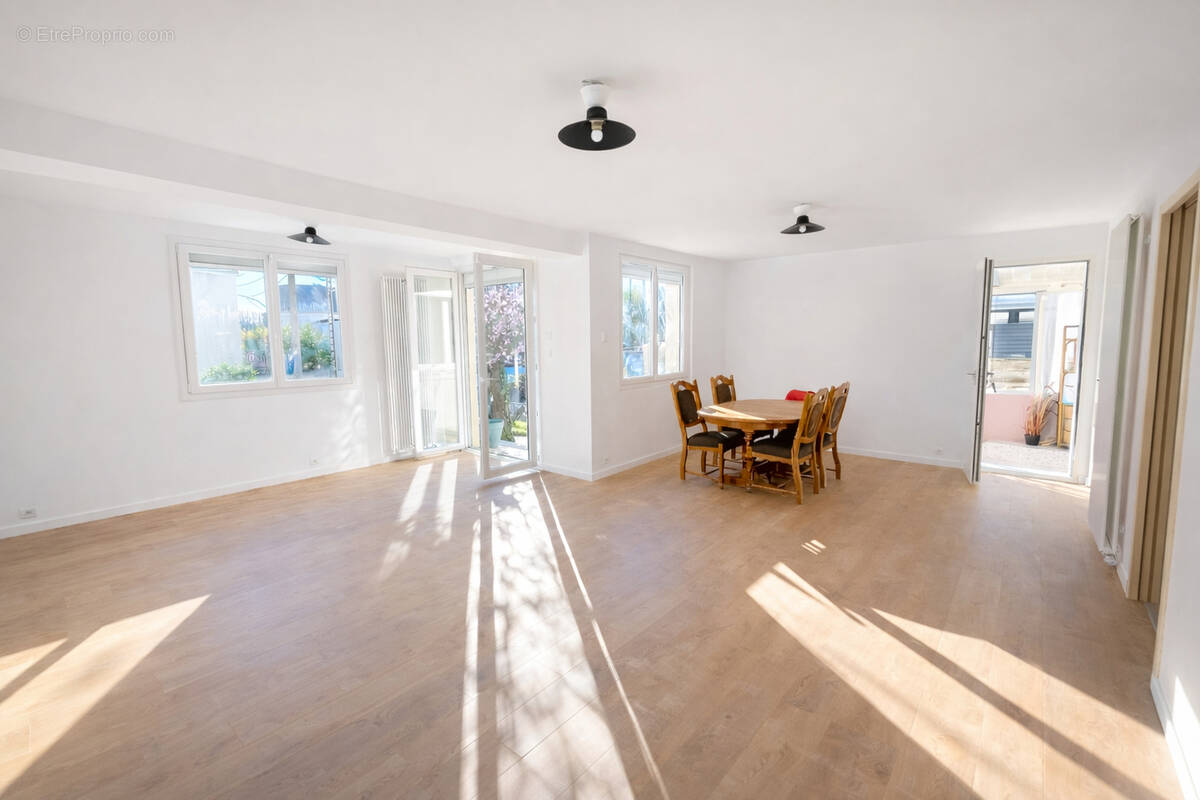 Maison à NEUILLY-PLAISANCE