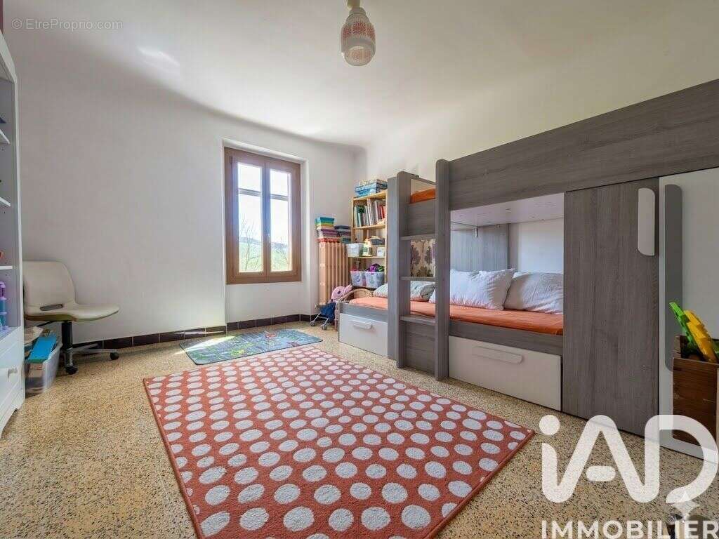 Maison 195 m² à Saint-Maime  - photo 6