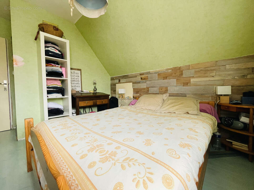 Maison à SAINT-PANTALEON-DE-LARCHE