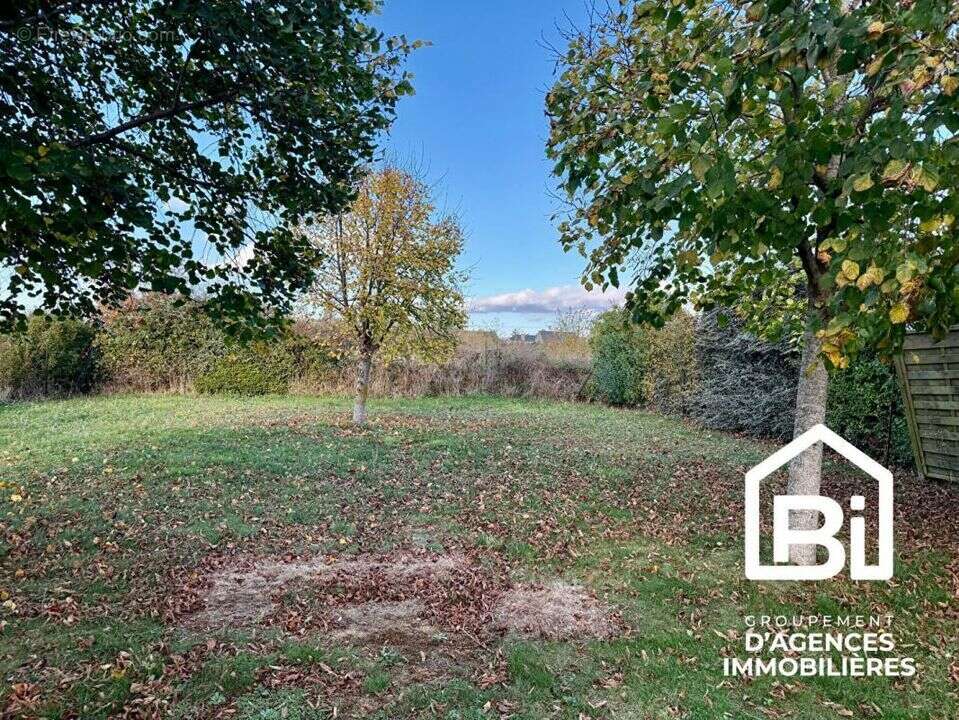 Maison à MAY-SUR-ORNE