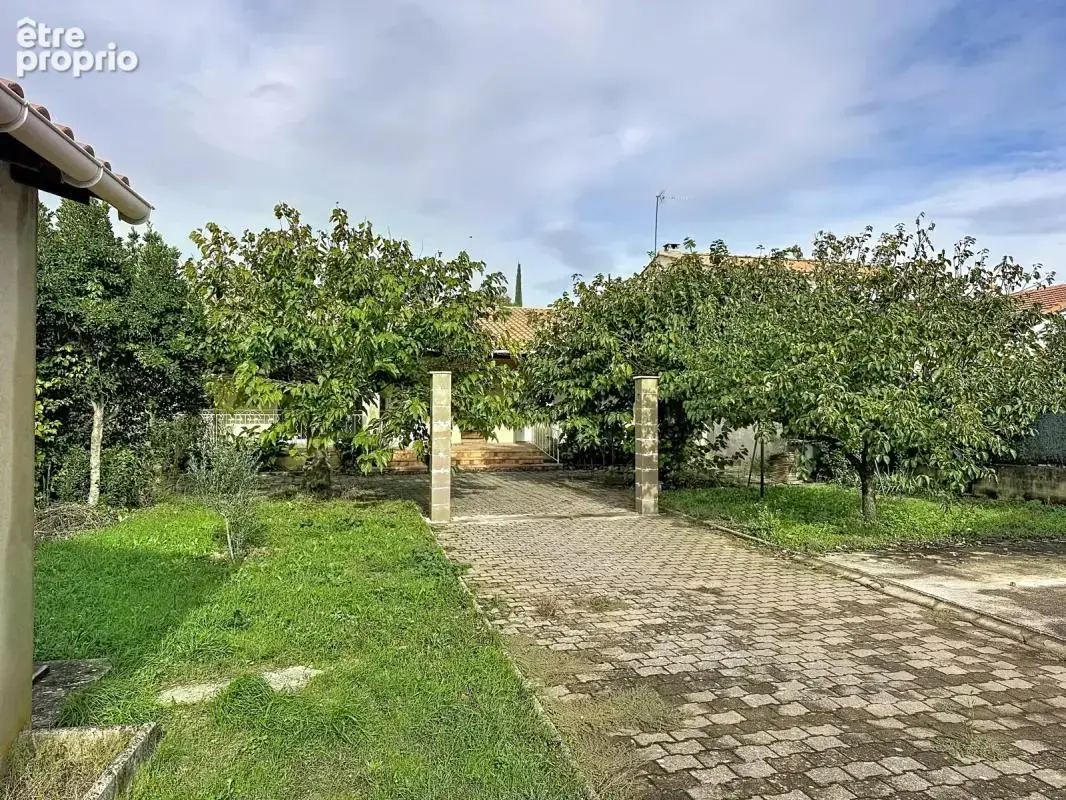 VIlleneuve les Avignon VIlla 110m² 4 pièces double garage - photo 8