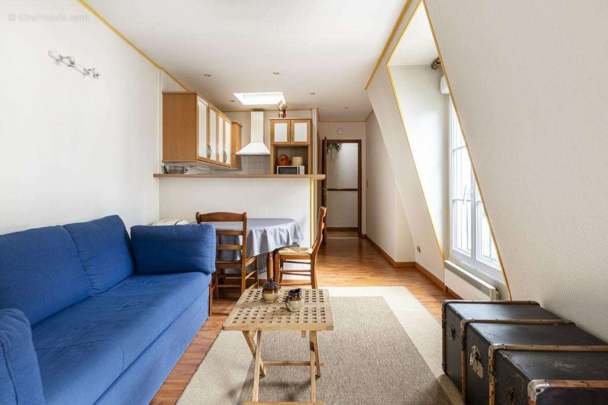Appartement à PARIS-18E