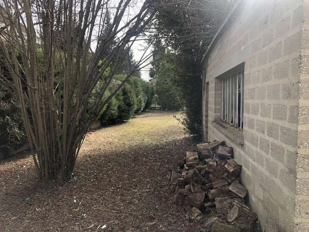 Terrain constructible de 480 m² à sens (89100) - photo 4