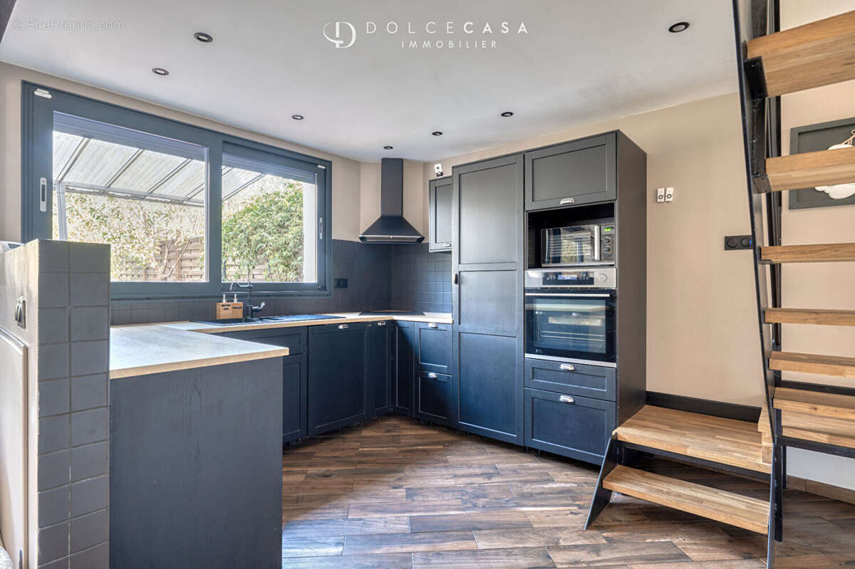 Maison à LE PERREUX-SUR-MARNE