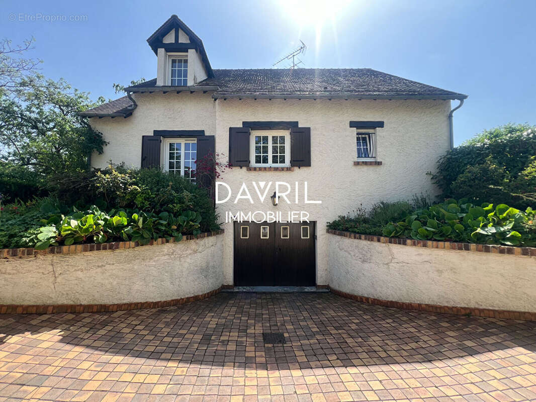 Maison à CONFLANS-SAINTE-HONORINE