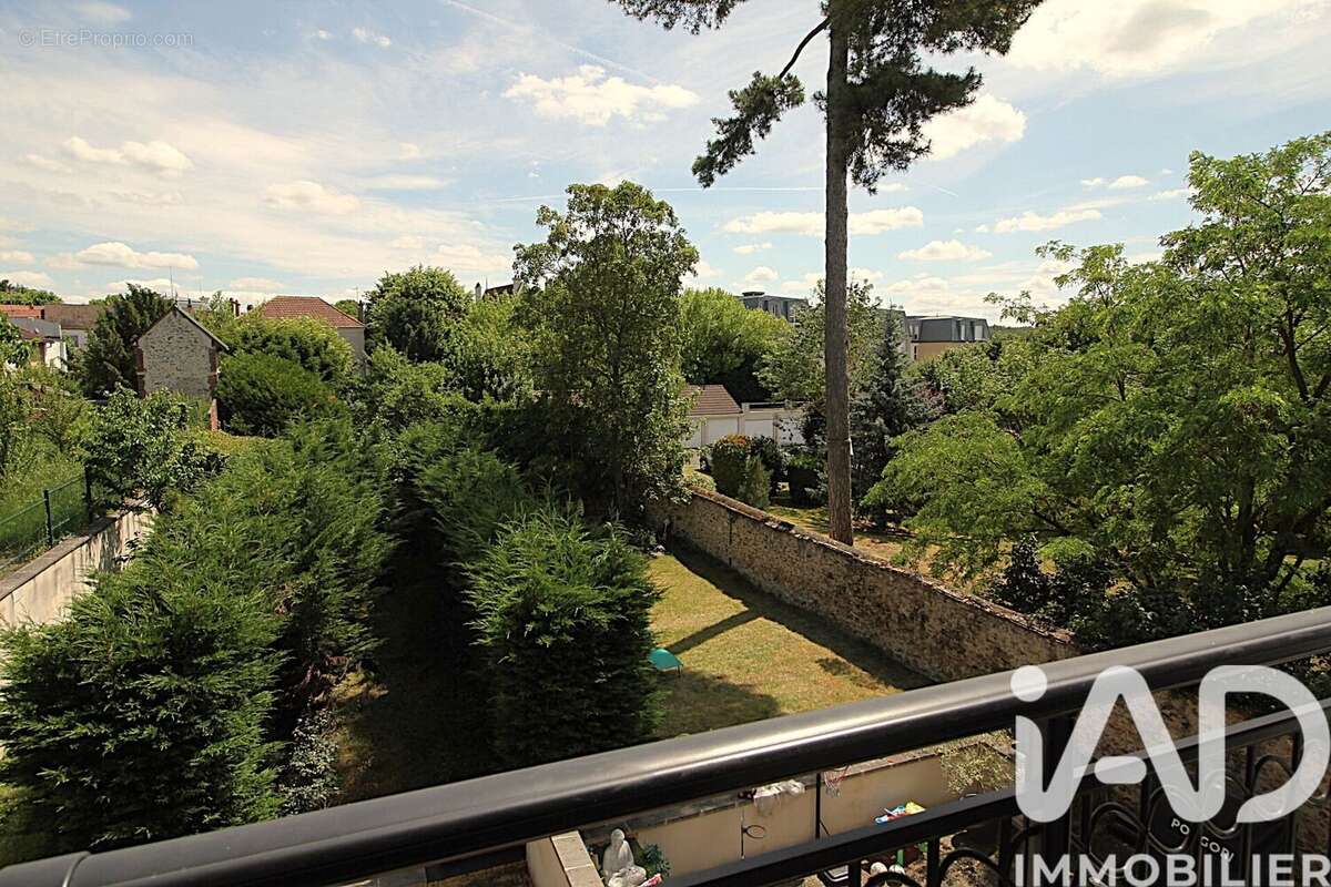 Appartement 70 m² à Boissy-Saint-Leger  - photo 9