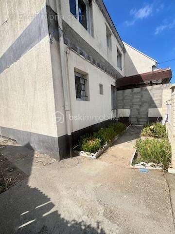 Maison F4 avec rénovation à terminer, jardin, garage - photo 5