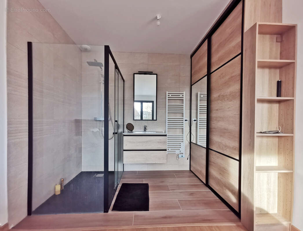 Maison à VILLECRESNES