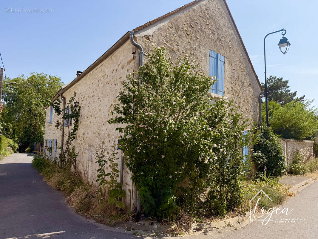 Maison 150 m2 La-Celle-sur-Morin - photo 2