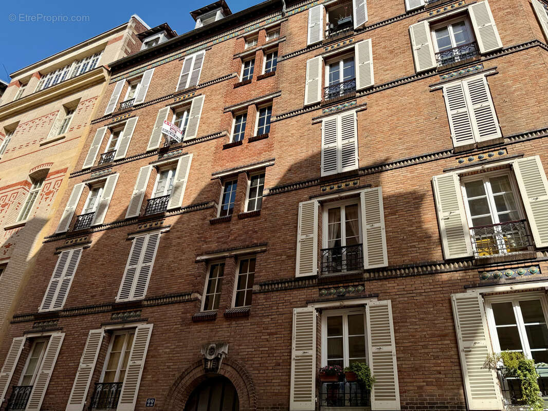 Appartement à PARIS-3E