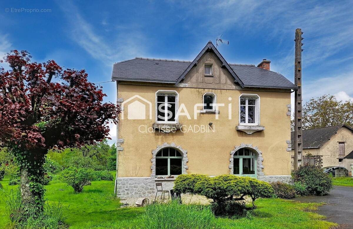 Photo 1 - Maison à LA SELLE-CRAONNAISE