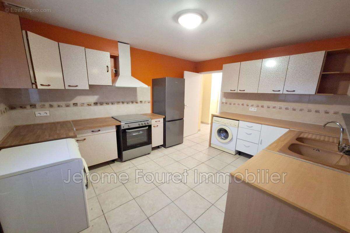 Appartement à CORREZE
