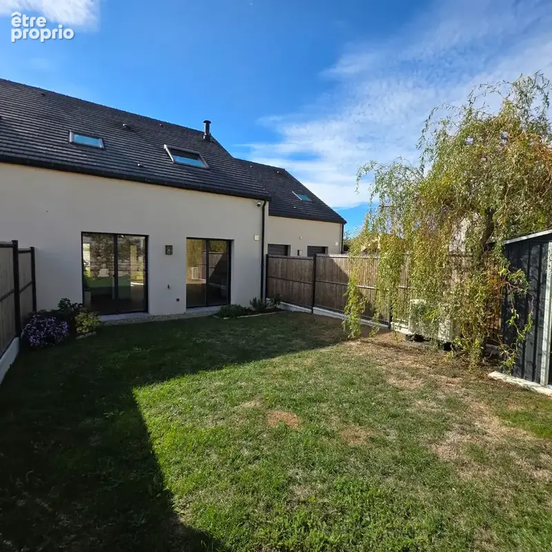 Maison Coignieres 5 pièce(s) 105 m2 - photo 11