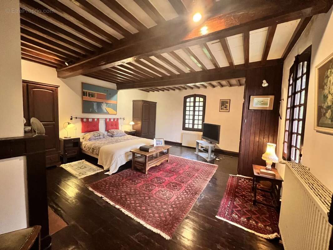 Agréable maison gasconne, cosy et pleine de charme, offrant 2 à 3 chambres et une belle piscine. - photo 12