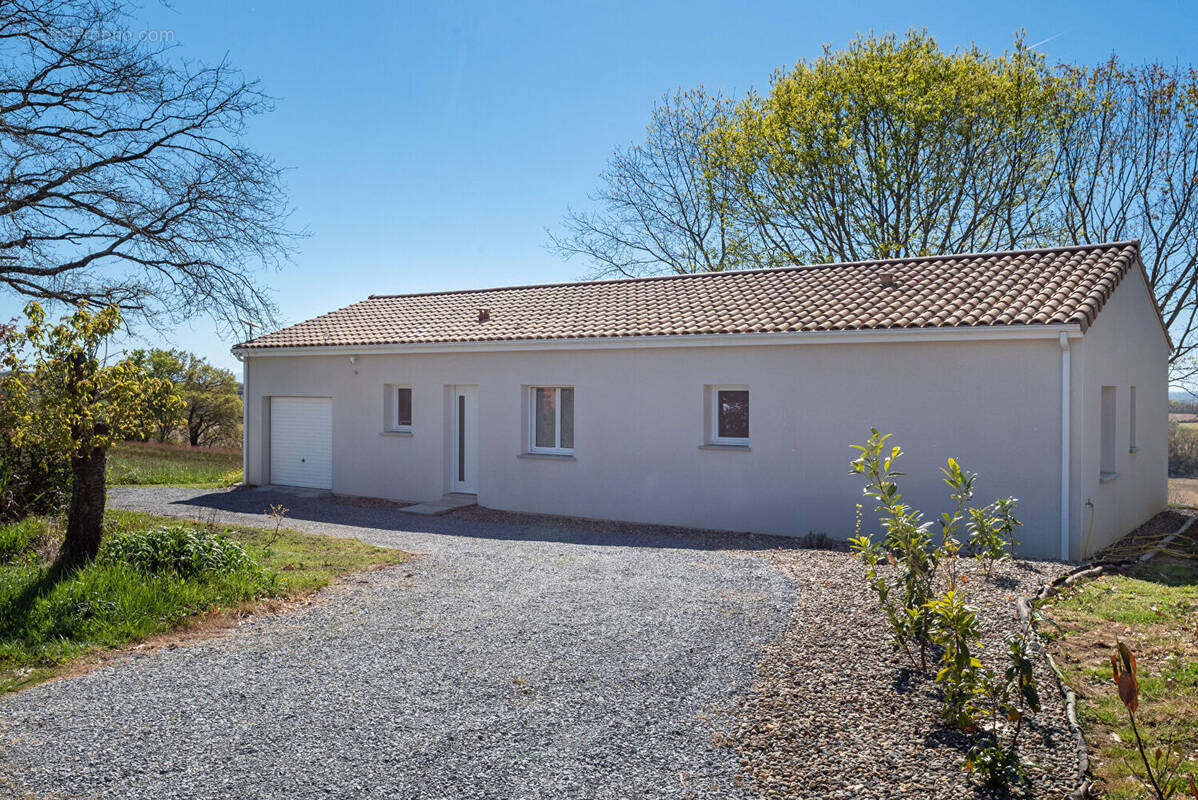 Maison à HAGETMAU