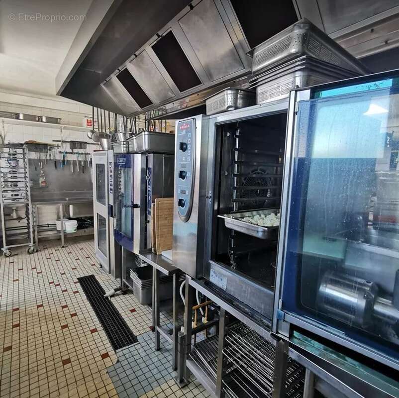 Commerce à GUISCRIFF