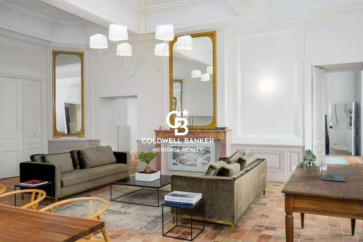 Appartement à CURIS-AU-MONT-D'OR