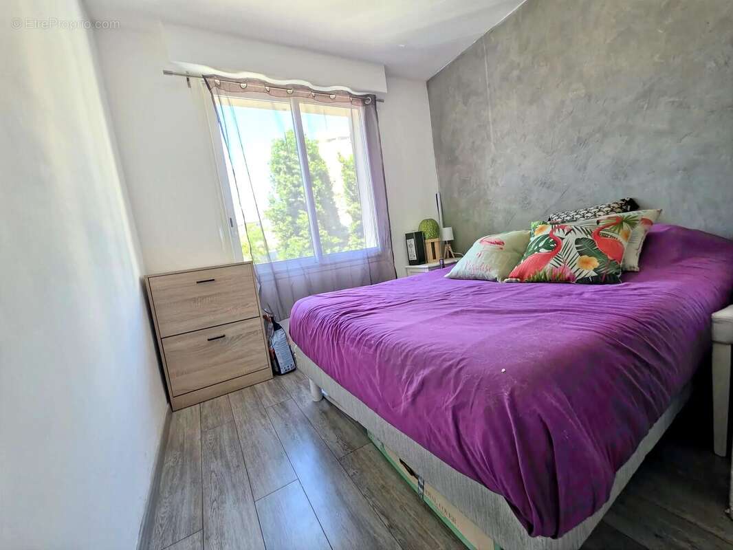 Appartement - 2 chambres -  balcon et parking. - photo 8
