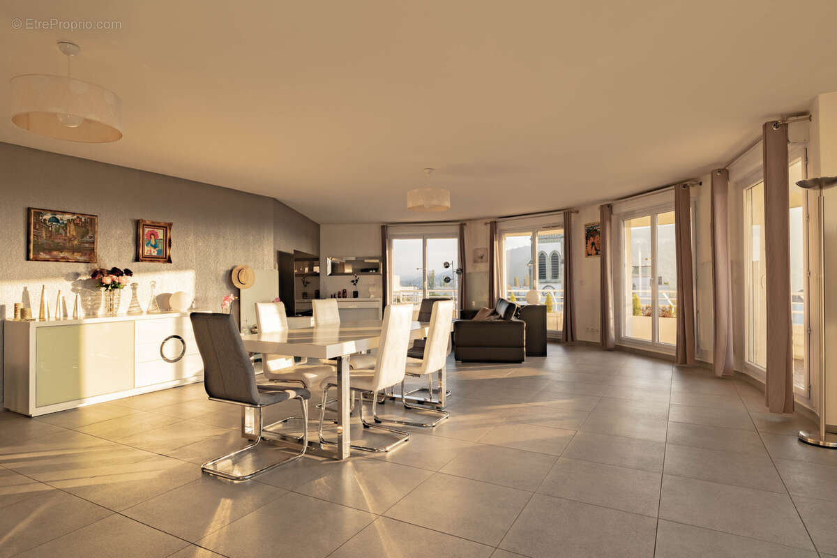 Appartement à ANNEMASSE