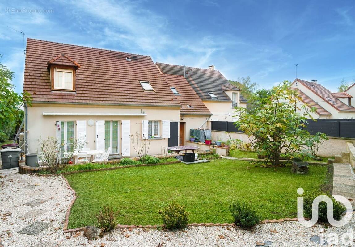 Photo 1 - Maison à CORBEIL-ESSONNES