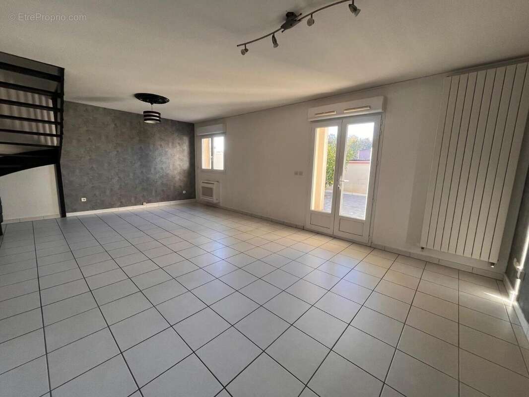   - Maison à TOULOUGES