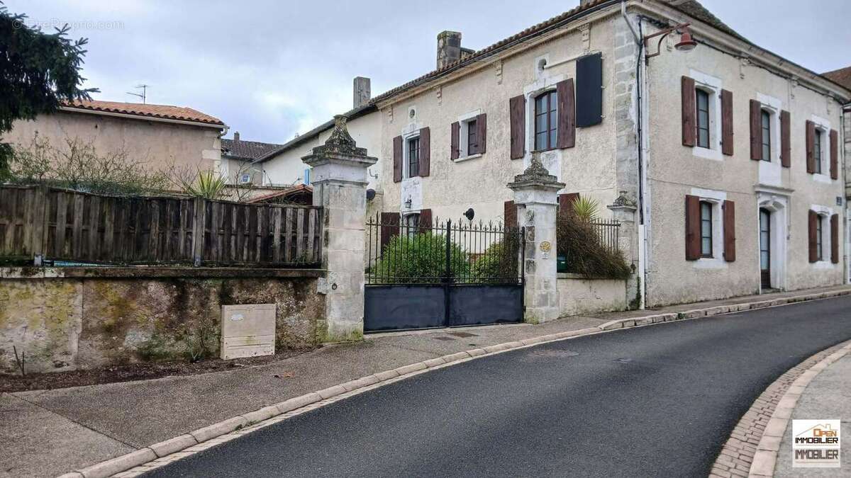 Appartement à SAINT-SEVERIN