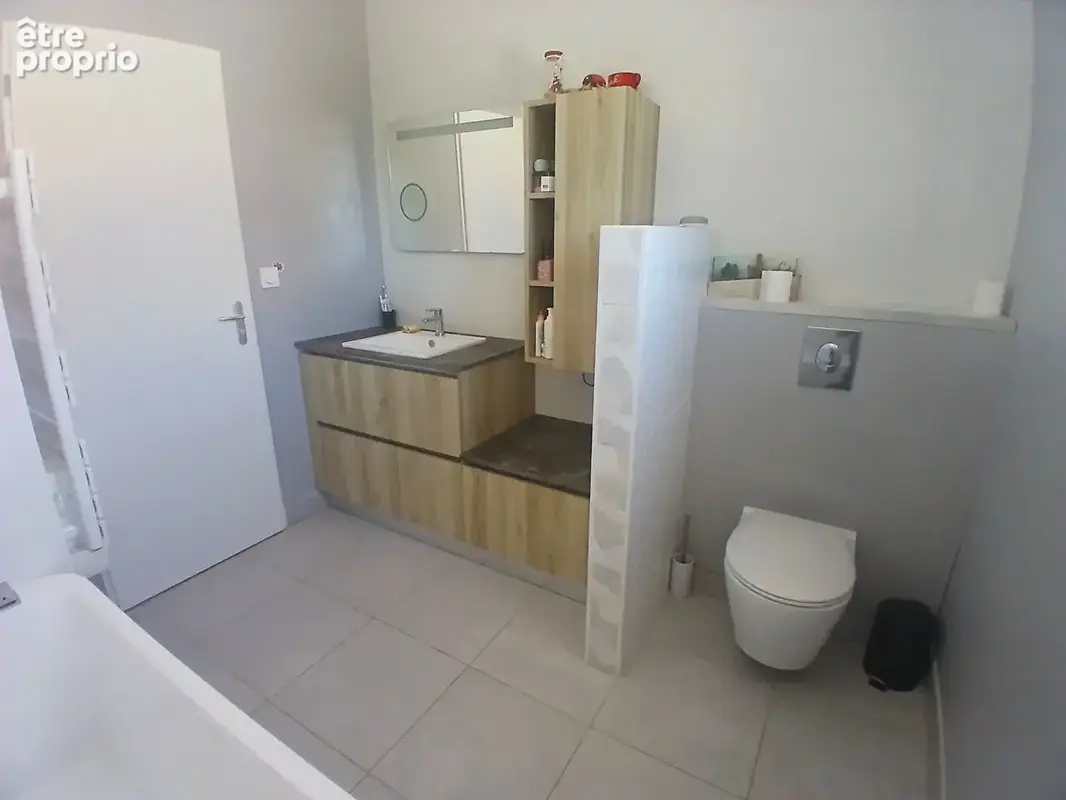 Maison Soucieu En Jarrest 5 pièce(s) 135.63 m2 - photo 14
