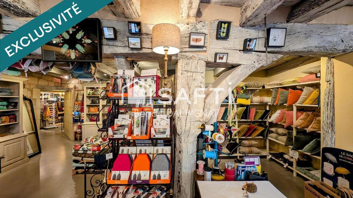 Photo 7 - Commerce à CHINON