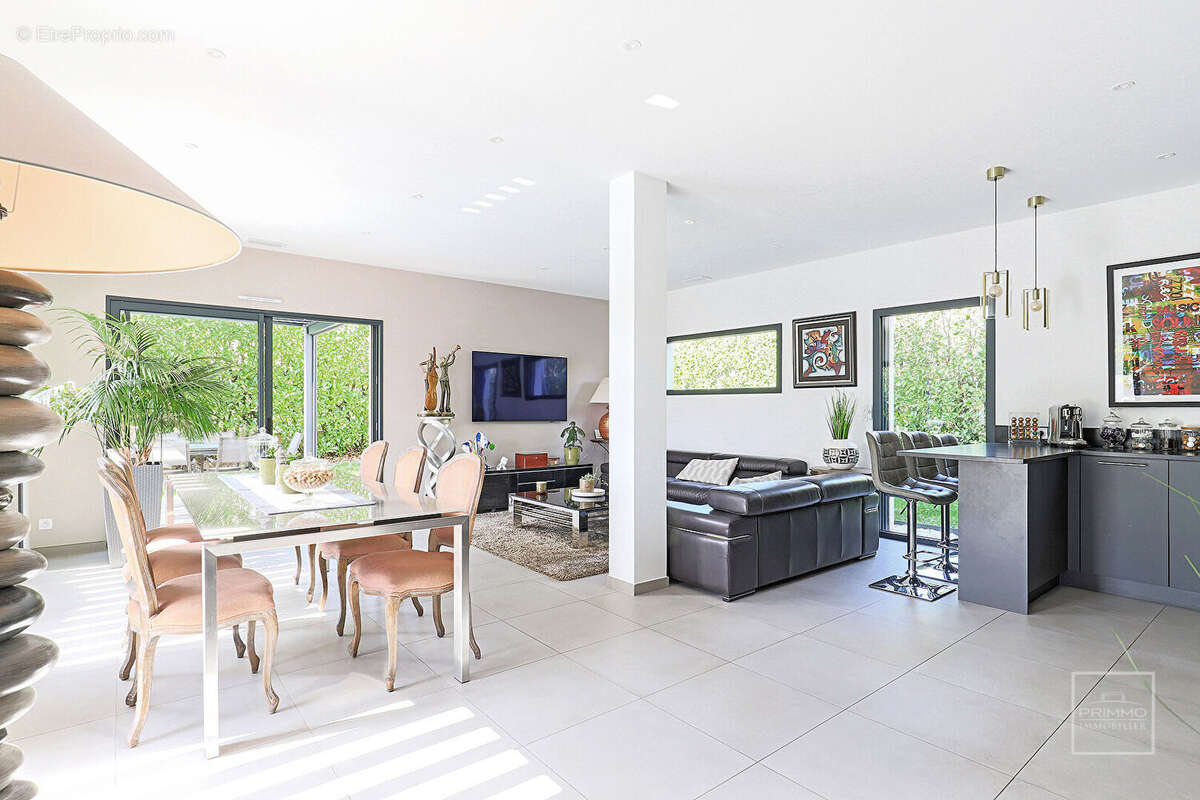 Maison à SAINT-CYR-AU-MONT-D&#039;OR