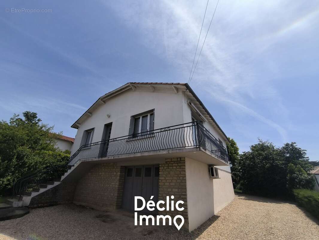 Maison à AIFFRES