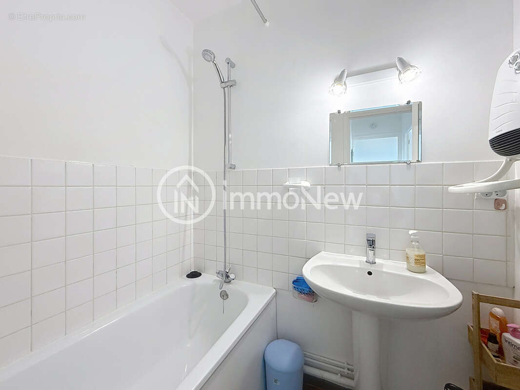 Appartement - bordure de mer - photo 6