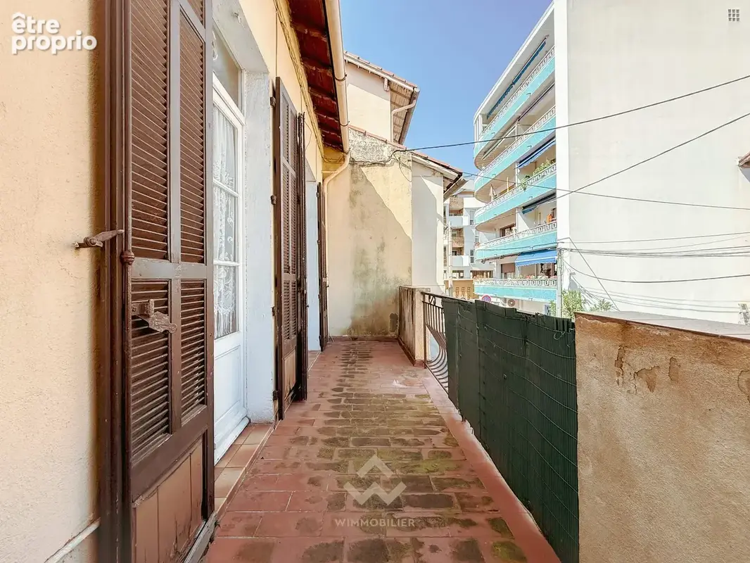 Balcon - Appartement T3 - Toulon (83100) - Appartement à TOULON
