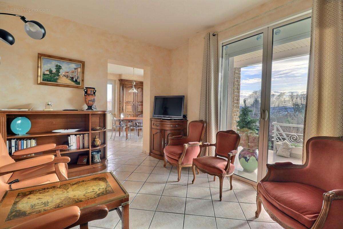 Maison à DOMPIERRE-LES-ORMES