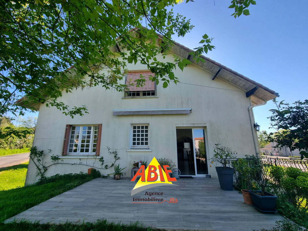 Photo 1 - Maison à SAINT-LAURS