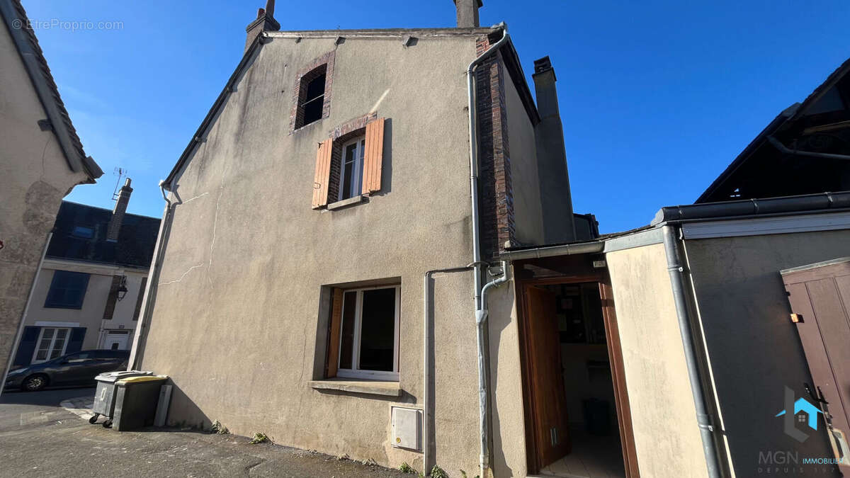 Immeuble à Bonneval - photo 17