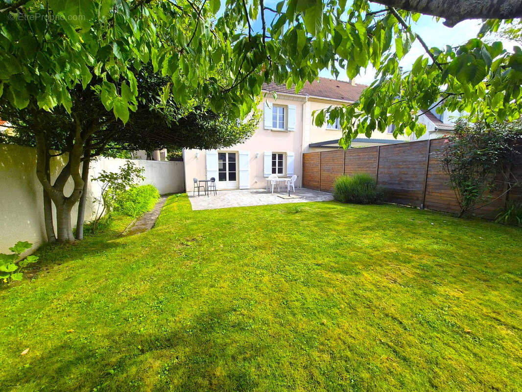 Maison à JOUY-EN-JOSAS